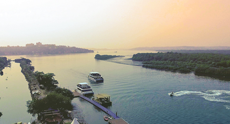 mandovi-river-cruise